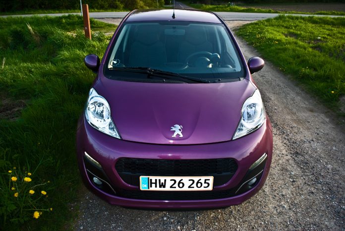 Peugeot 107 front