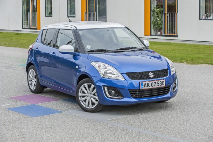 Swift_Dualjet_blaa_Action_forfra