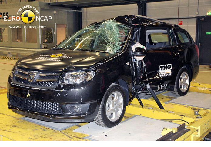 Dacia Logan MCV crash pole