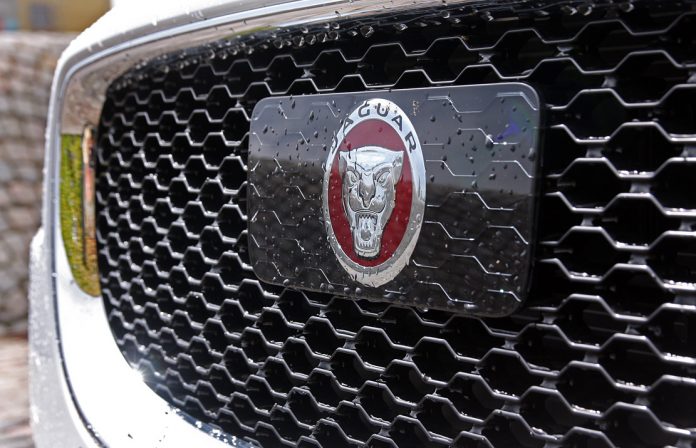 Jaguar XE logo