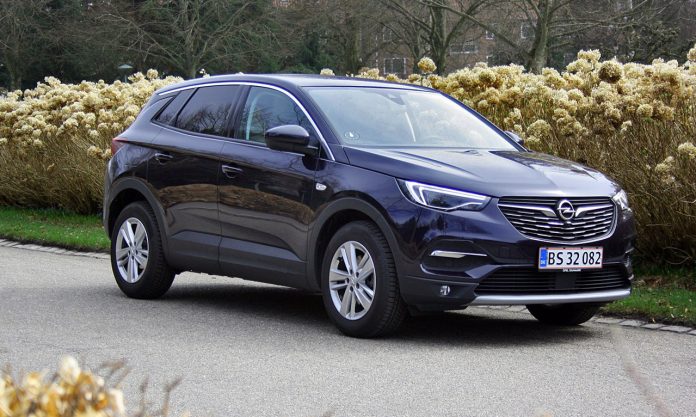 grandland_skraatforfra