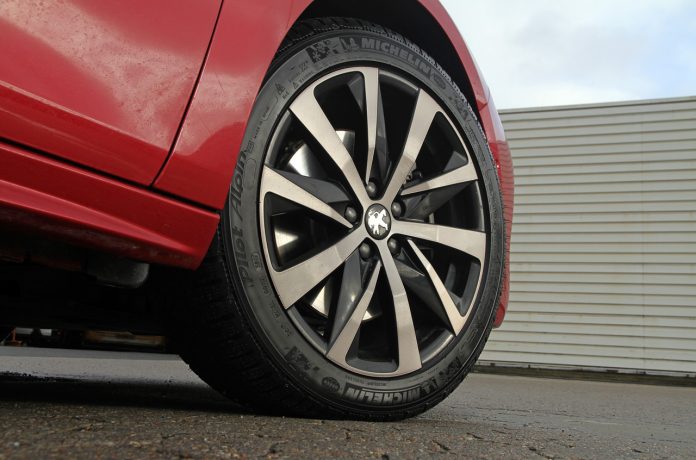 Peugeot 508 2019 hjul