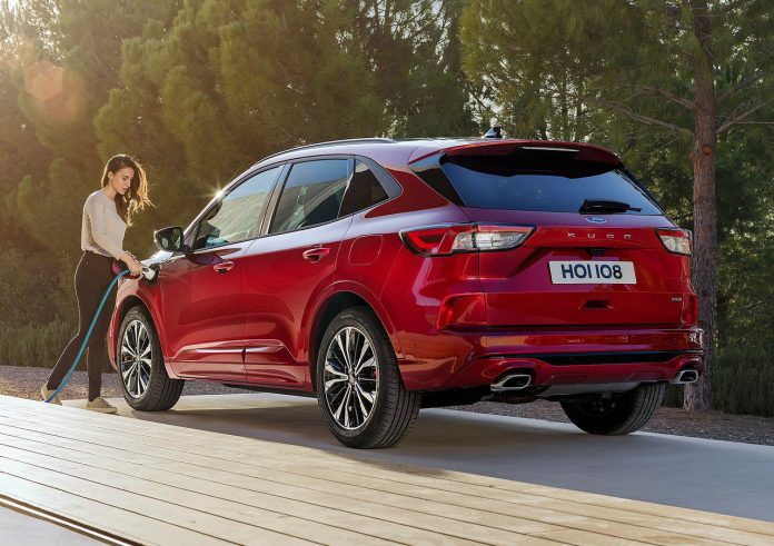 Ford-Kuga-2020-bag dyrere ladehybrider