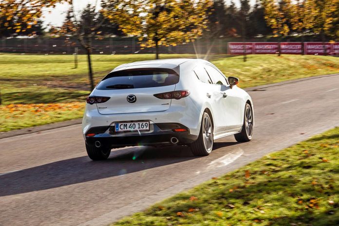 AAB Mazda 3 årets bil 2020