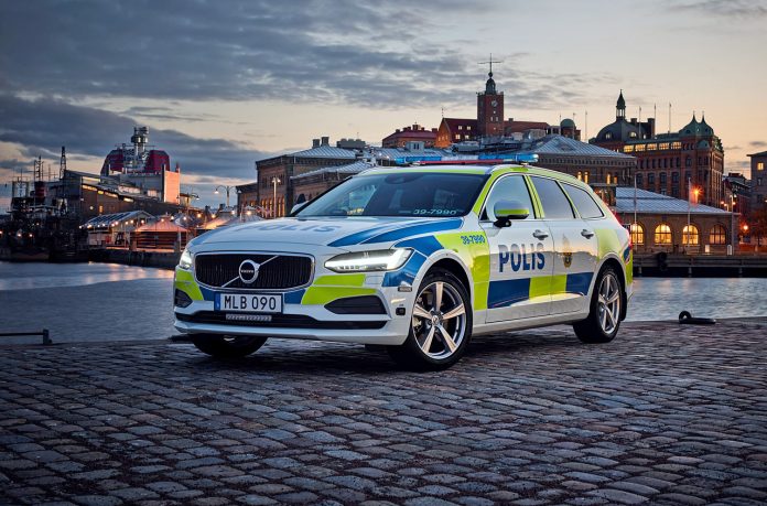 Volvo V90 som polisbil får högsta betyget hittills politibil