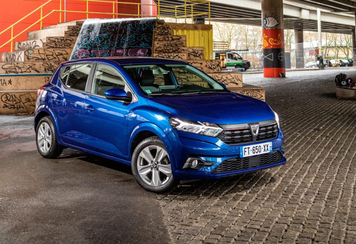 Dacia Sandero 2021 europas mest solgte bil