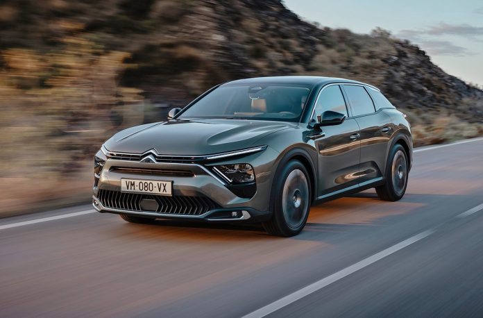 Citroen-C5_X-2022-fart c5