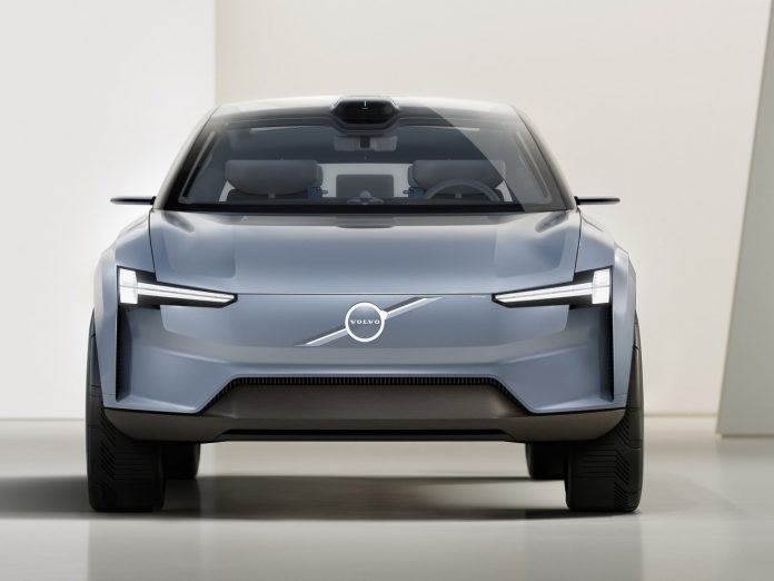 Volvo-Recharge_Concept