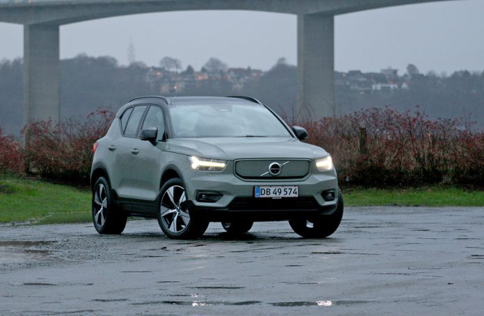 Volvo XC40 Recharge for 3
