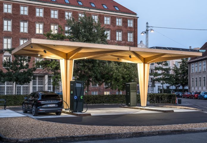 Clever ladestation lynladning