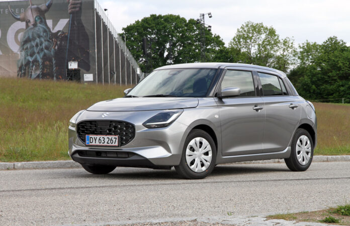 Suzuki Swift 2024 side