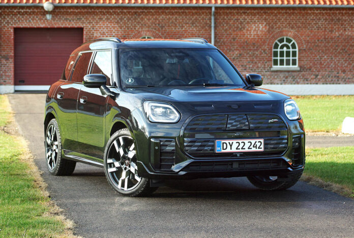 Mini Countryman for 1