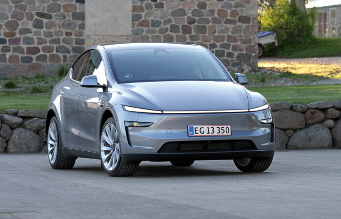 Tesla Model Y 2025 skygge biltest tesla model y