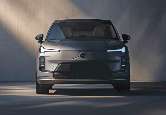 New Volvo XC70 volvo xc70 ladehybrid