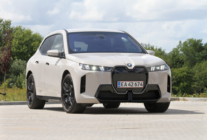 BMW iX biltest bmw iX