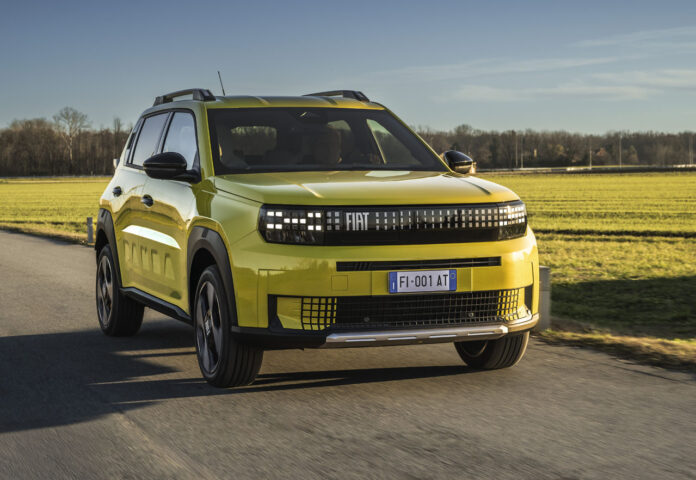 Fiat Grande Panda gul