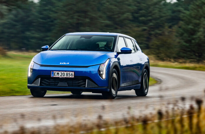 Kia_EV4_Årets_Bil_2026_06