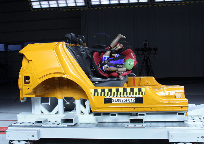 crashtest barnestol 1